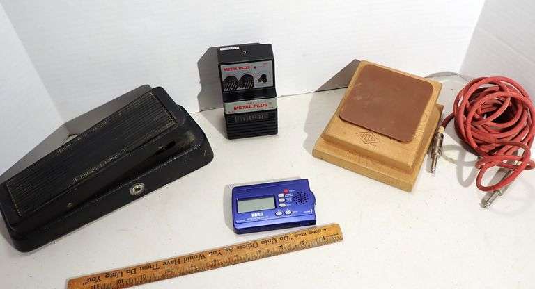 Korg Metronome MA-30 - CRYBABY Model GCB-95 - ARION Metal Plus MMP-1 - DuplexPad & Audio Cable