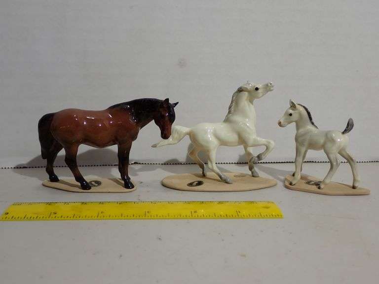 Retired Hagen Renaker - Liberty Belle Morgan Mare / Arabian Horse & Feather Mustang Foal - MINT cond