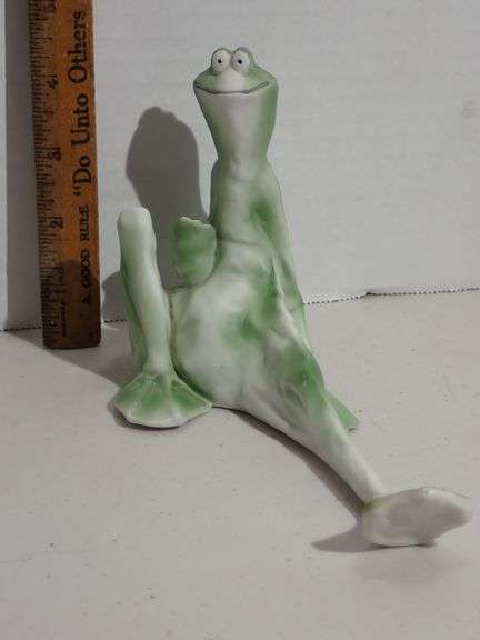Vintage 1982 Jessica DeStefano Frogg The Historic Providence Mint Long Leg Frog