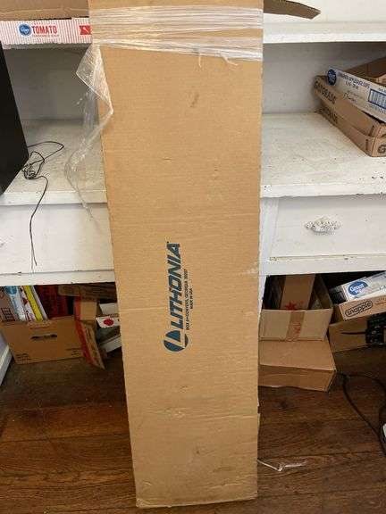 Lithonia 48” Fluorescent Light Fixture