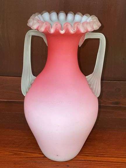 Satin vase