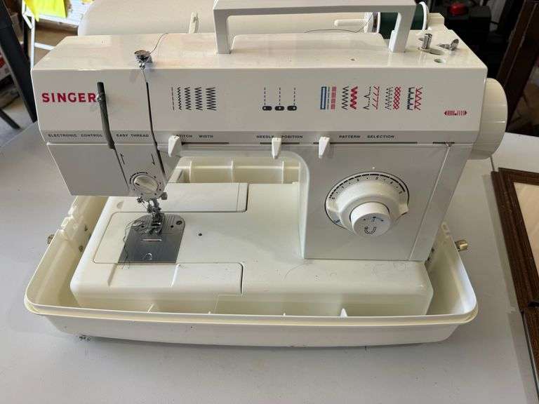 Singer Sewing Machine