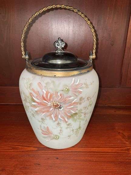 Biscuit jar