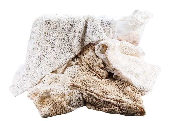 Handmade Crocheted Tablecloths and Placemats