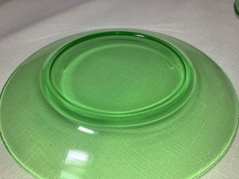 12 Green Plates