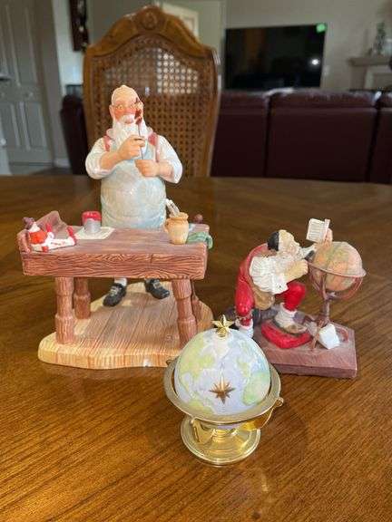 Collectible santas