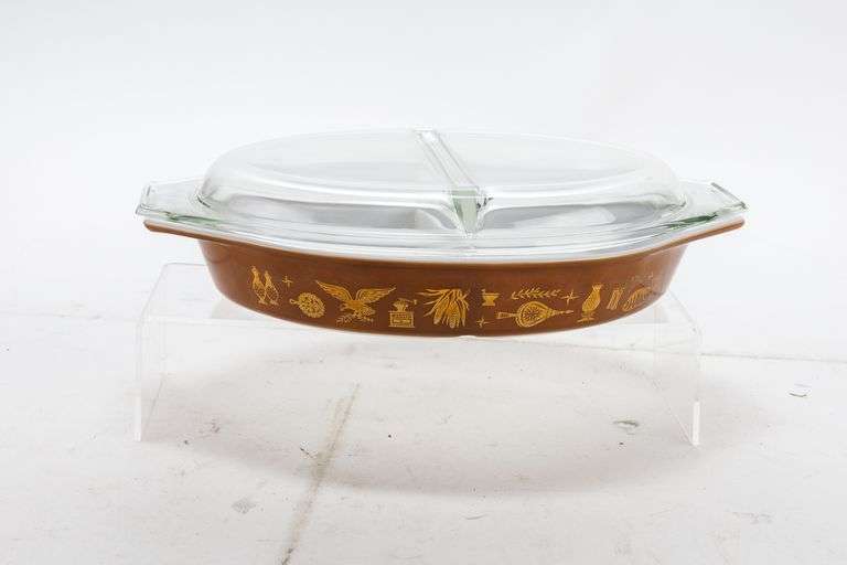 Pyrex Early Americana Baking Dish With Lid