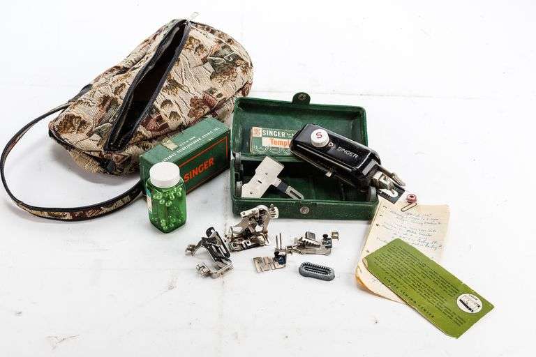 Vintage Singer Sewing Buttonholer
