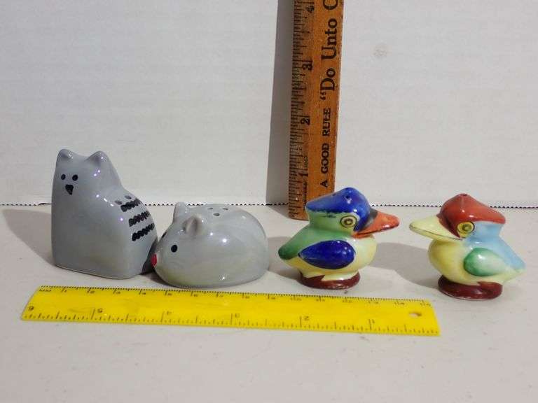 Salt & Pepper Shakers VG to Excellent