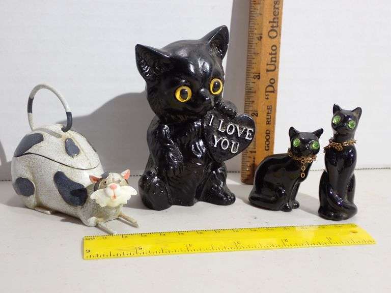 Harmony Kingdom Fat Cat Trinket box, Crafted Coal Kitten & Glazed Ceramic Black Cat with Gem Eyes