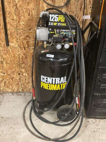 Central Pneumatic Air Compressor 2.5 HP 21 Gal.