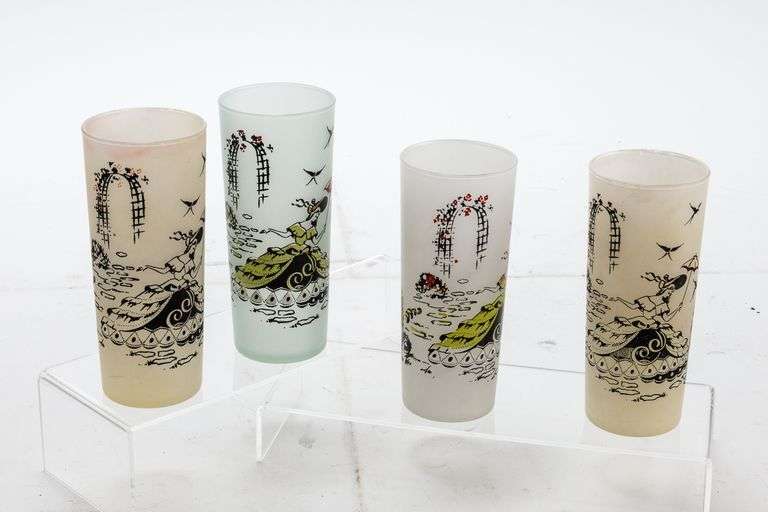 Vintage Highball Glass Set- Woman with Parasol