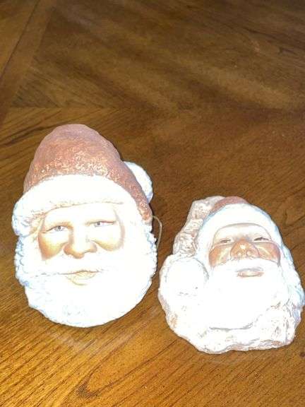 Stone head Santa’s
