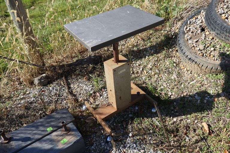 Manual Work Table
