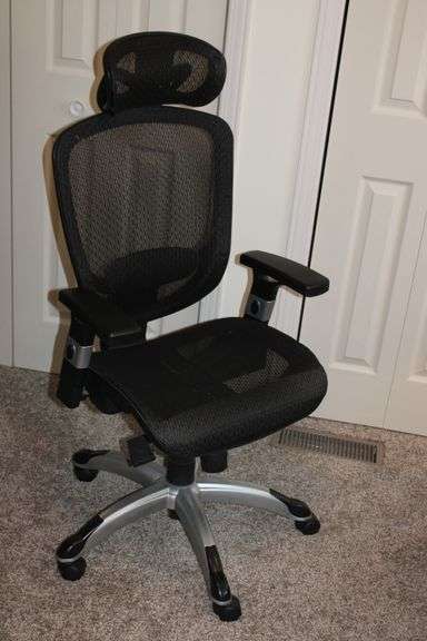 Black Mesh Desk Chair