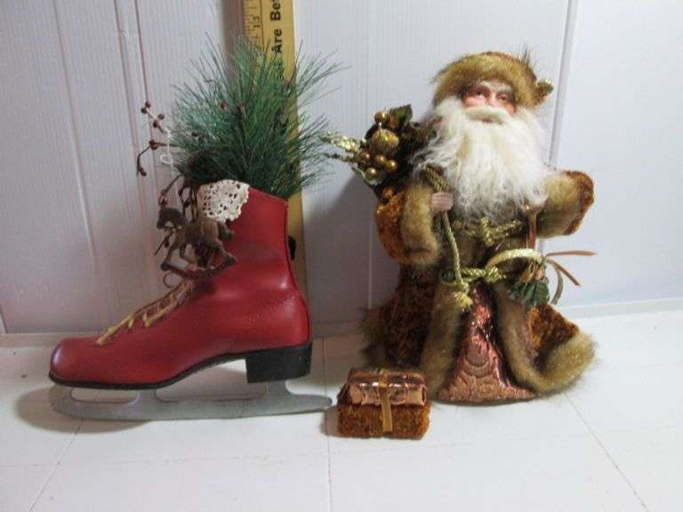 Canola Ice Skate & Santa Tree Topper