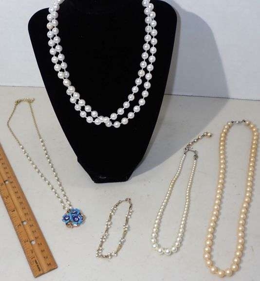 Jewelry - Costume Pearls