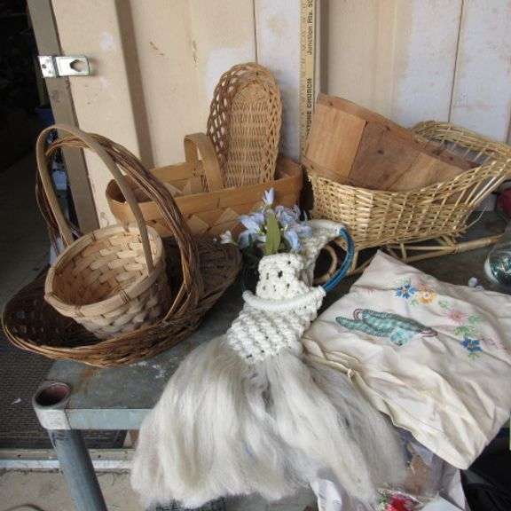 Assorted baskets, etc.
