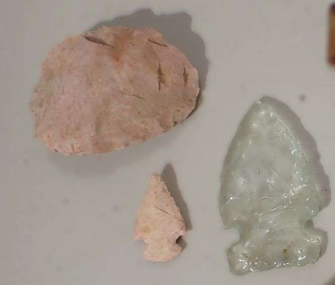 Indian Artifacts Found - Knife/Scraper - Chert Arrow Head - Glass Arrow Head