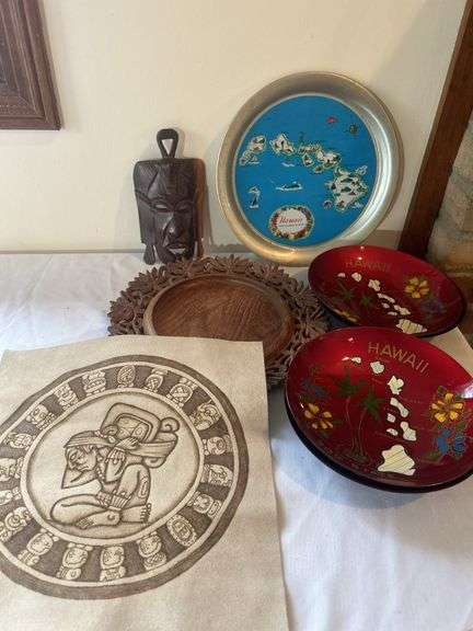 Travel Souvenir Décor