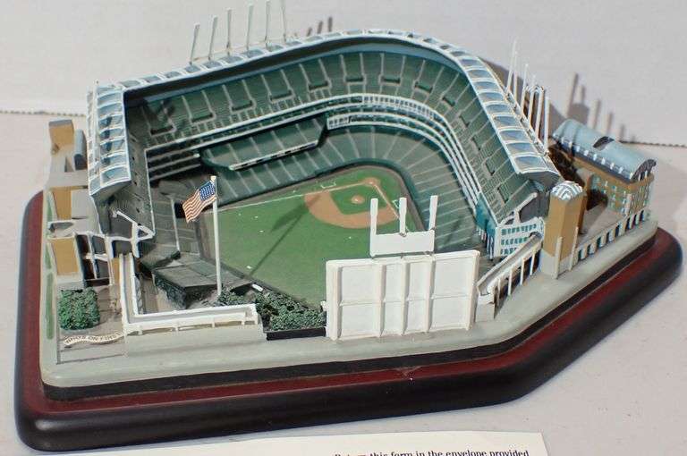 Danbury Mint - America's Baseball Stadiums - Jacobs Field Home of the Cleveland Indians