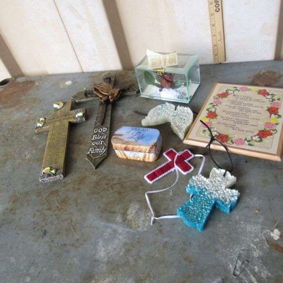 Assorted religious decor 14'' wall cross, With a Prayer wall plaque, etc.