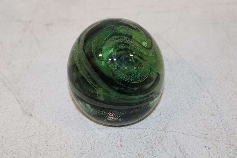Irish Kerry Art Glass Paperweight