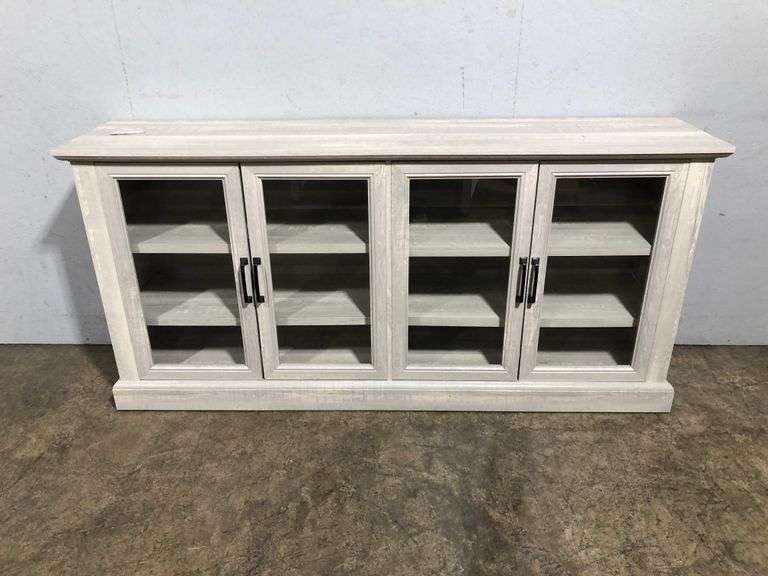 Entertainment, Sideboard