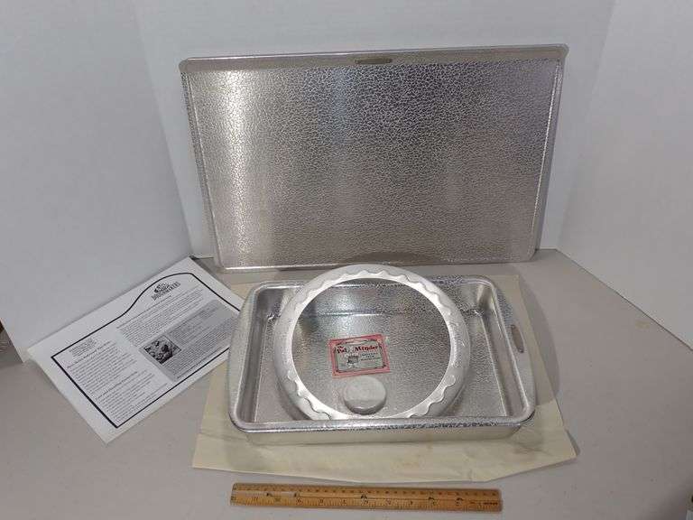 NEW Mrs. Anderson's Pie Crust Shield - Pot Minder - Doughmakers Pebbleware Cake Pan & Cookie Sheet