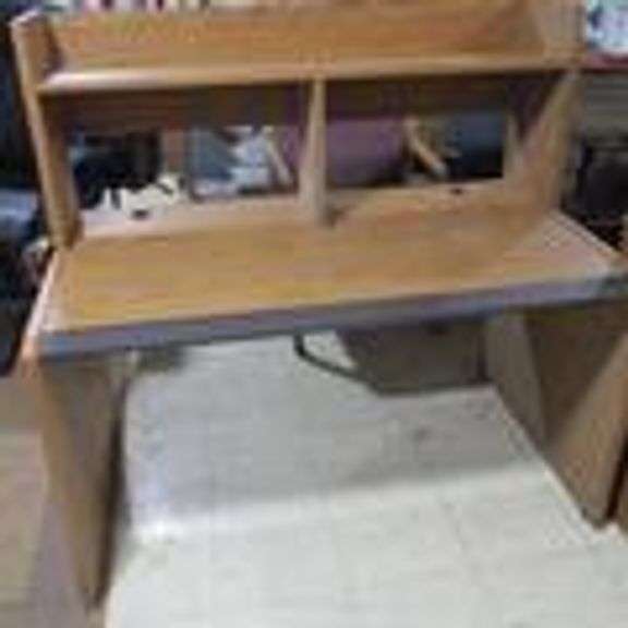 Sauder desk 47x50x30