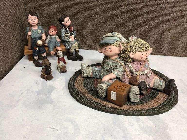 Sarah's Attic Figurines Auction Ohio