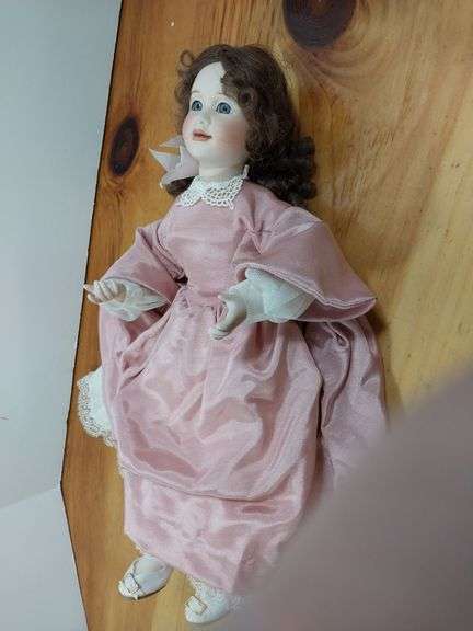 Doll: Wendy Lawton - Meg from Little Women Collection