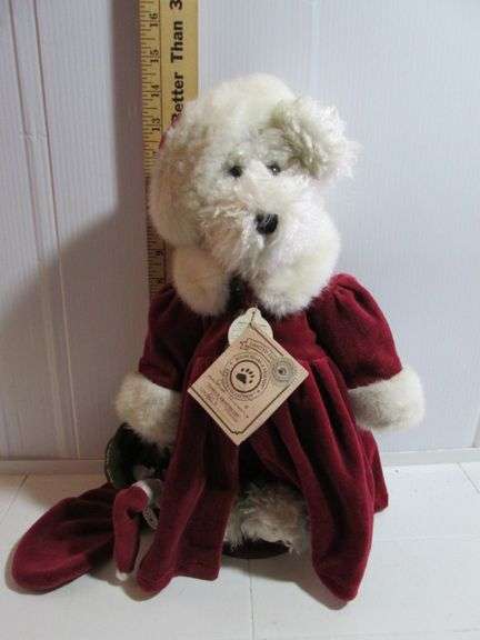 Boyds Tasha B Frostbeary bear W/ Stand