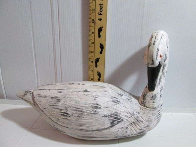 Audrey's Goose 15x9.5