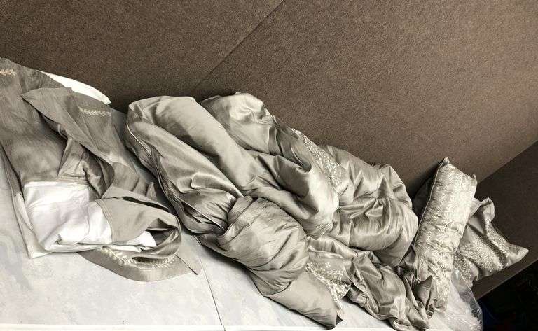 Charter Club Queen Bedding