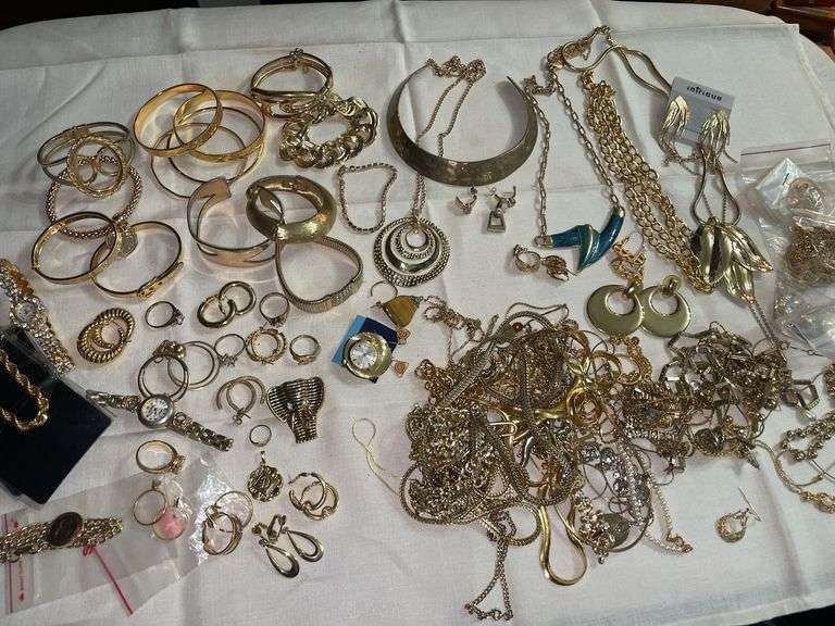 Gold Toned Jewelry