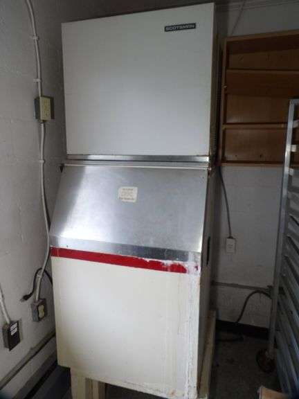 Commercial Ice Machine