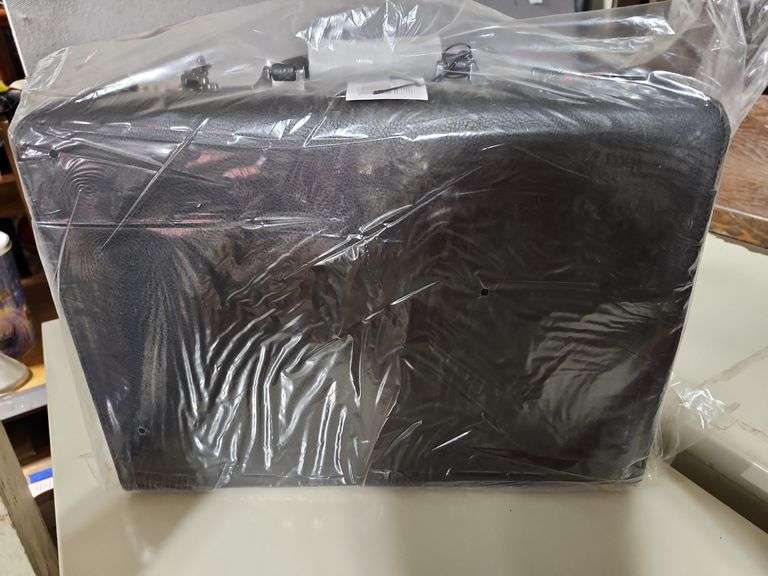 Breif Case 18x14x4 New