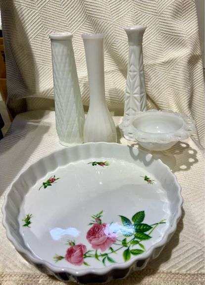Vintage Quiche Plate and Milk Glass Lot