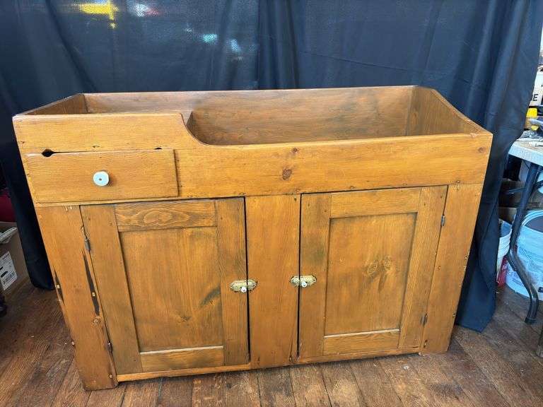 Early Dry Sink