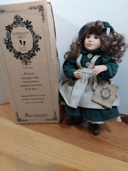 Boyd's Collection Doll: Yesterday's Child - Laura