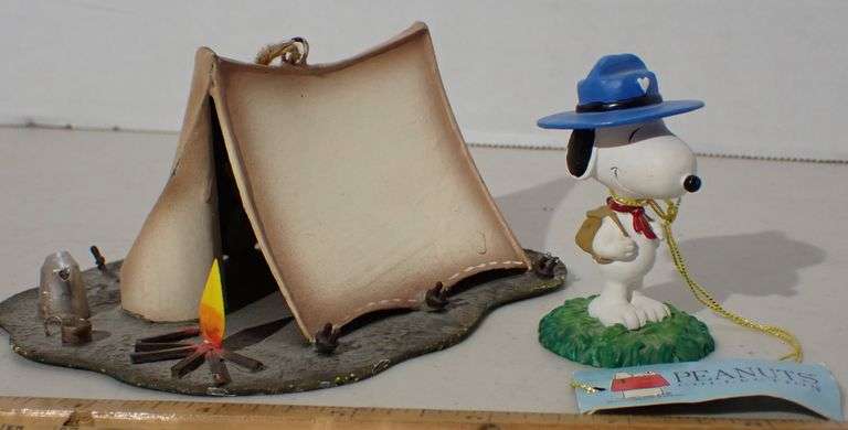 Snoopy Camping Ornament & Tin Camping Tent Ornament