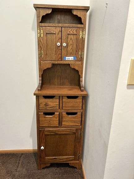 Small Oak Cabinet