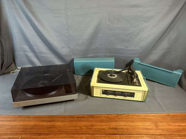 Realistic & Arvin Record Players