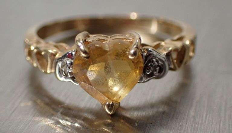 Vintage 10k Yellow Gold Heart Citrine Ring Sz 7.5 (2.09g)