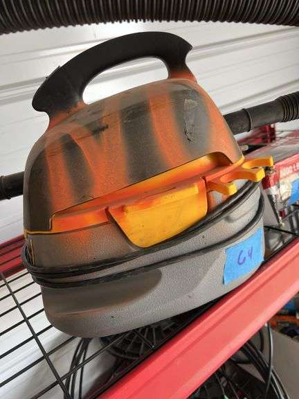 Stinger Wet/Dry vacuum