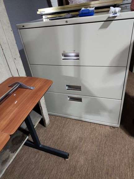 3 Drawer File Cabinet 36x19 40.5