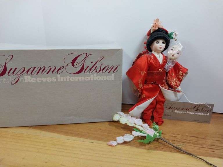 Suzanne Gibson Doll: Japan Signature Edition