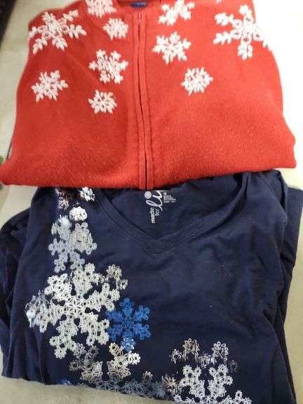 2X Sweater & 1X Snowflake Shirt