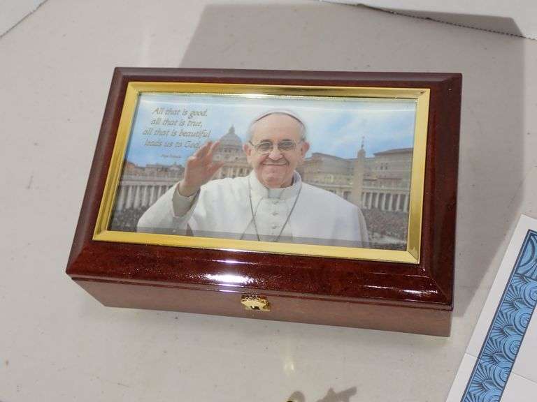 Pope Francis Heirloom "Amazing Grace" Music Box w/COA
